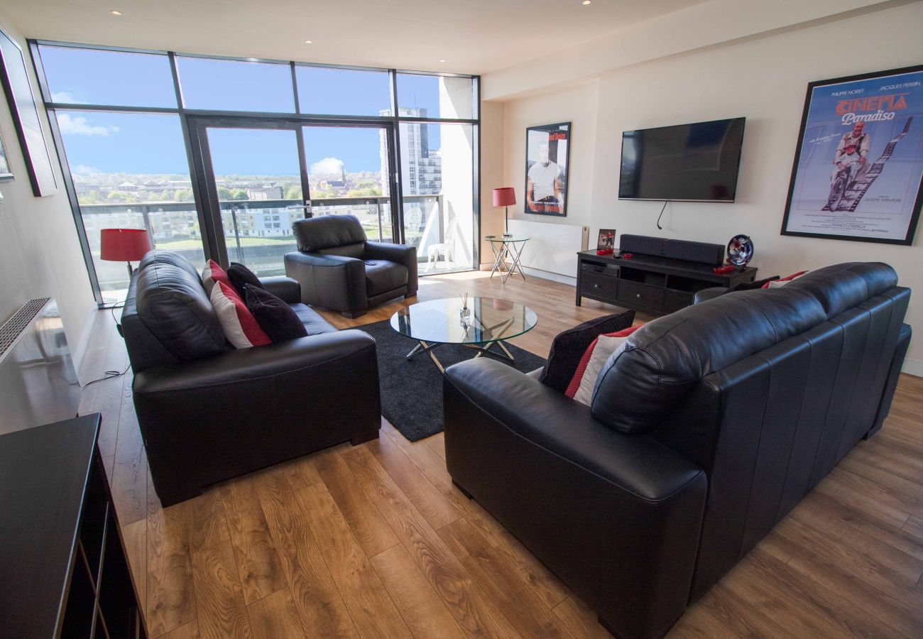Apartment in Glasgow - Lancefield Quay - SECC & Hydro Arena, parking available