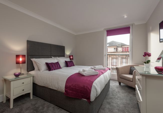 Apartment in Glasgow - The Bridge - Two bedrooms, Central Location, Parking available Apartment in Glasgow - The Bridge - Two bedrooms, Central Location, Parking available