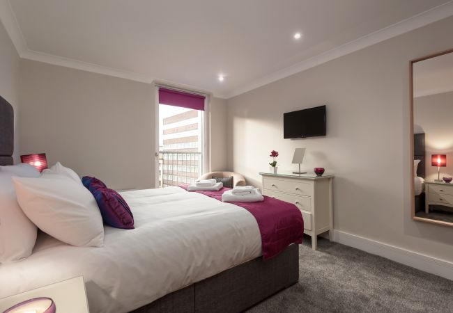 Apartment in Glasgow - The Bridge - Two bedrooms, Central Location, Parking available Apartment in Glasgow - The Bridge - Two bedrooms, Central Location, Parking available