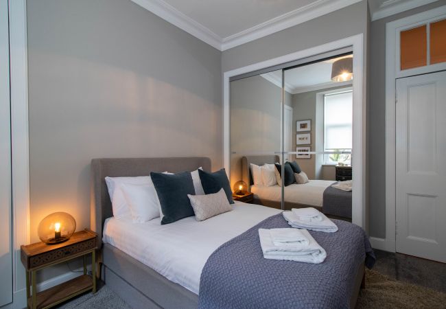 Apartment in Glasgow - Nairn Apartment - West End close to University Apartment in Glasgow - Nairn Apartment - West End close to University