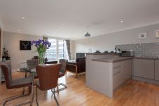 Apartment in Glasgow - The Bridge - Apartment One